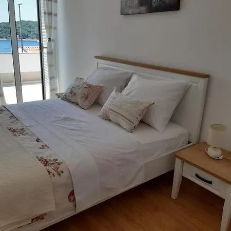 Zerjav Apartment