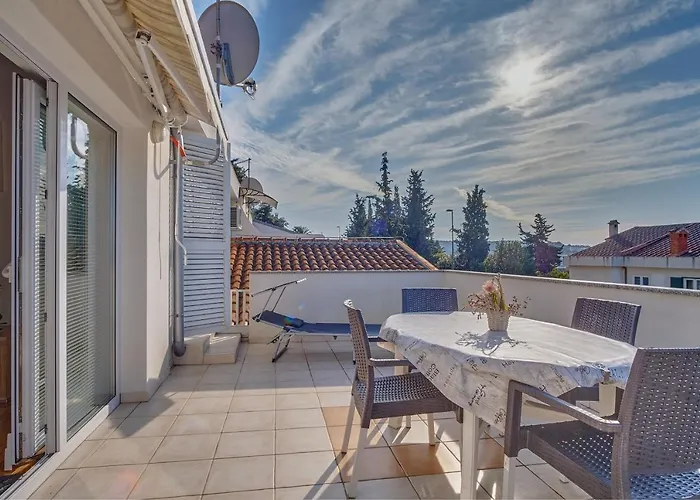 Zerjav Apartament Mali Lošinj