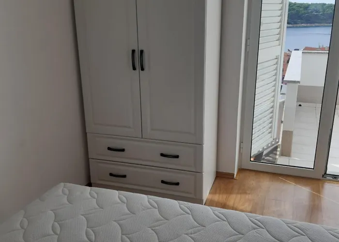Zerjav Apartament Mali Lošinj